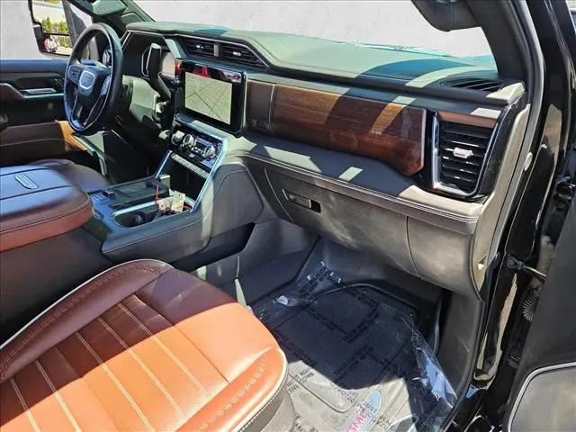 2024 GMC Sierra 3500HD 4WD Crew Cab Standard Bed Denali Ultimate