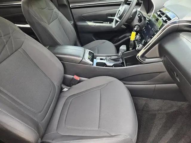 2023 Hyundai Tucson SE