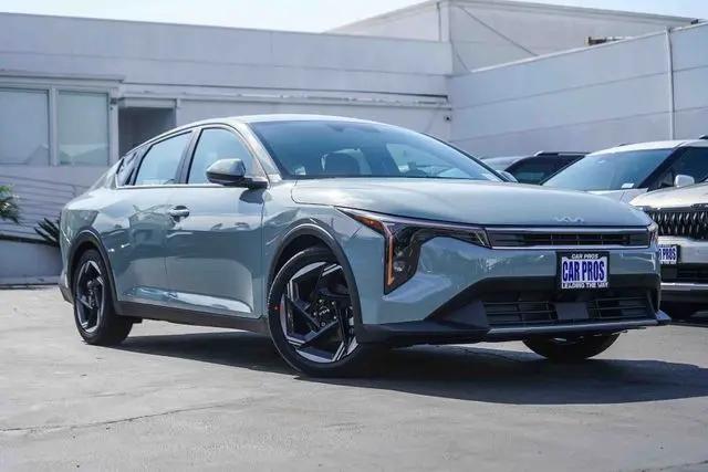 2026 Kia K4 EX