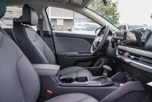 2026 Kia K4 EX