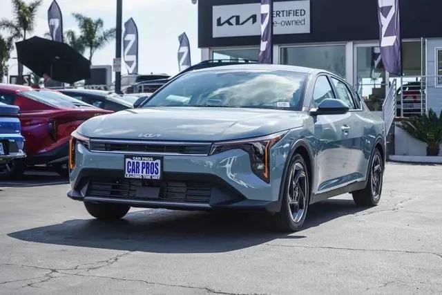 2026 Kia K4 EX