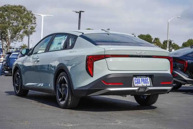 2026 Kia K4 EX