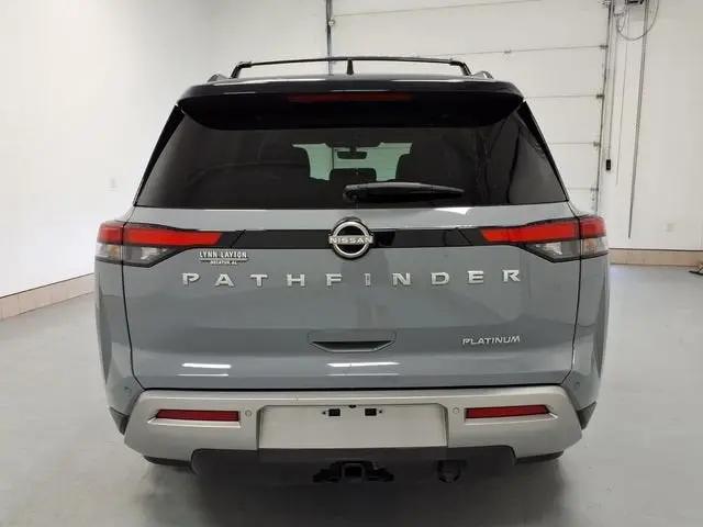 2024 Nissan Pathfinder Platinum FWD
