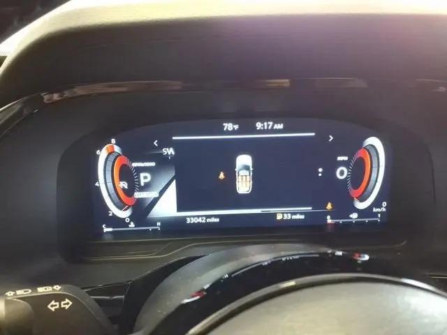 2024 Nissan Pathfinder Platinum FWD