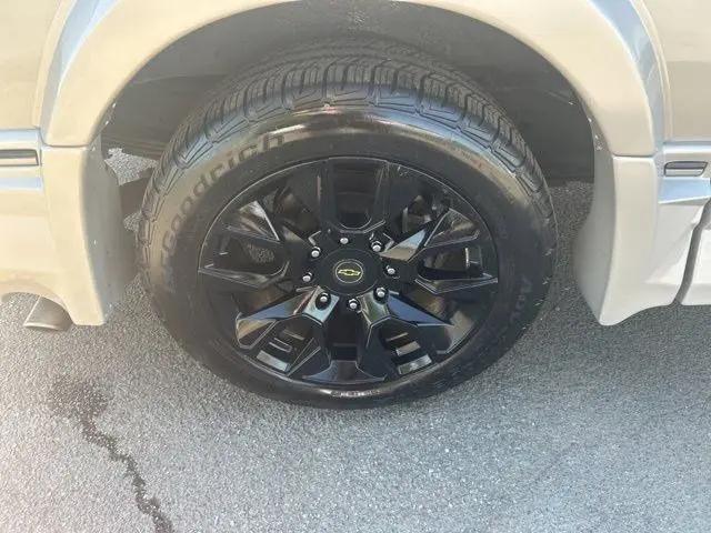 2023 Chevrolet Express Cargo Van RWD 2500 Regular Wheelbase WT