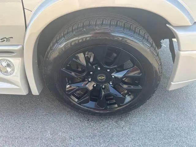 2023 Chevrolet Express Cargo Van RWD 2500 Regular Wheelbase WT