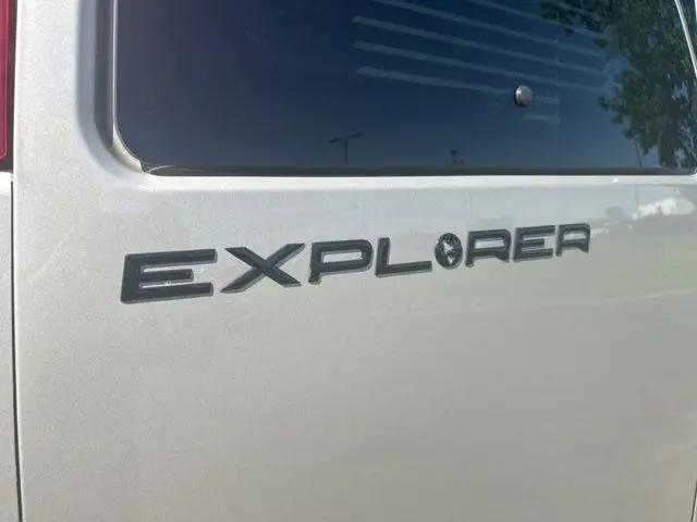 2023 Chevrolet Express Cargo Van RWD 2500 Regular Wheelbase WT