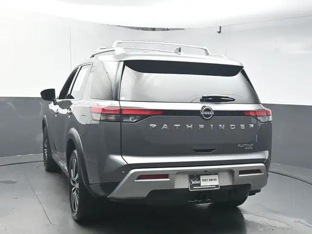2023 Nissan Pathfinder Platinum 4WD