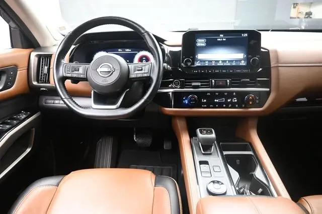 2023 Nissan Pathfinder Platinum 4WD