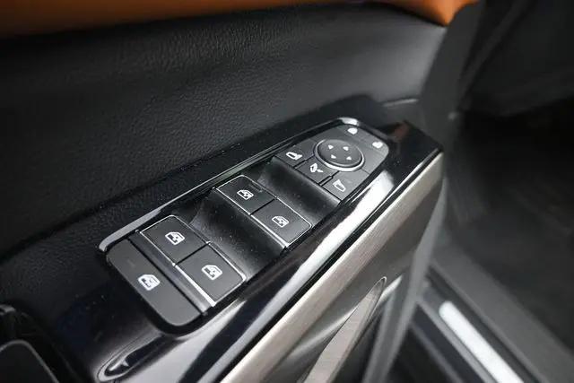 2023 Nissan Pathfinder Platinum 4WD