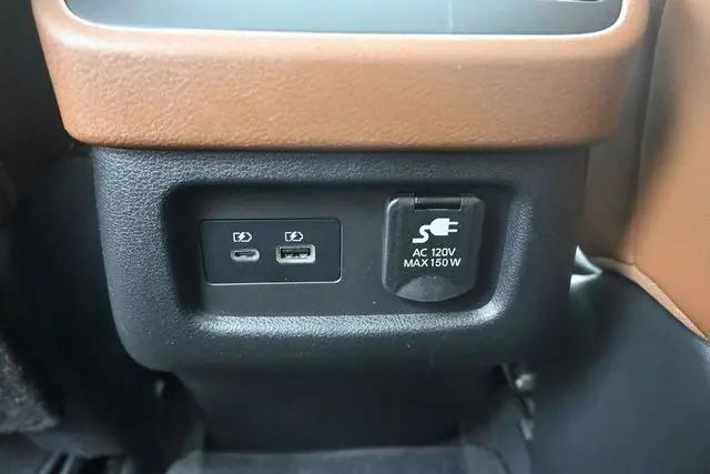 2023 Nissan Pathfinder Platinum 4WD