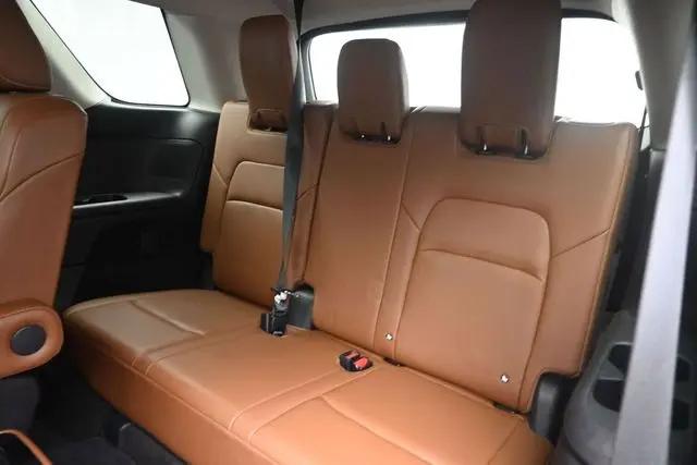 2023 Nissan Pathfinder Platinum 4WD
