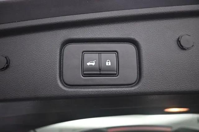 2023 Nissan Pathfinder Platinum 4WD