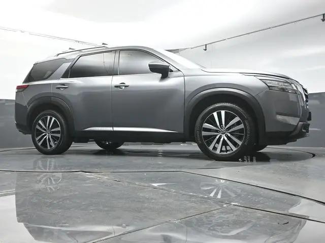2023 Nissan Pathfinder Platinum 4WD