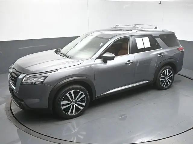 2023 Nissan Pathfinder Platinum 4WD