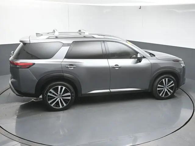 2023 Nissan Pathfinder Platinum 4WD