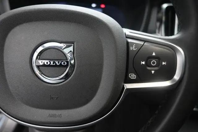 2024 Volvo S60 B5 Core Dark Theme