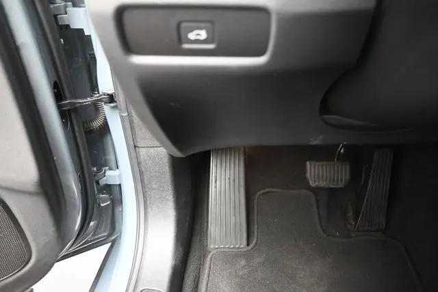 2024 Volvo S60 B5 Core Dark Theme
