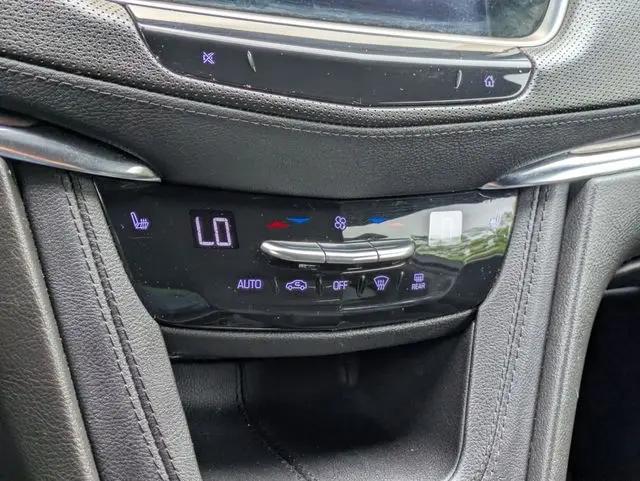2022 Cadillac XT5 AWD Luxury
