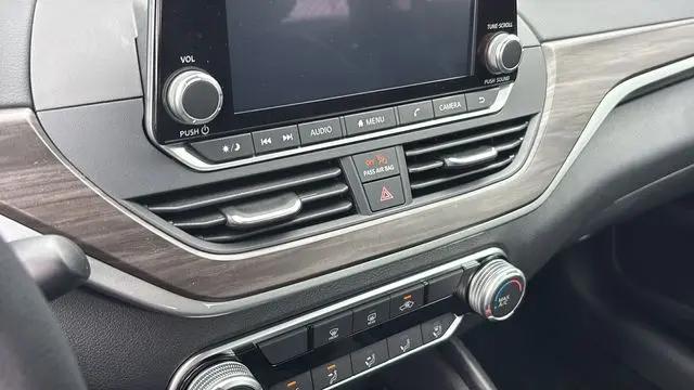 2025 Nissan Altima SV FWD