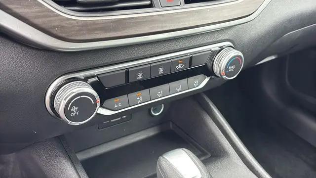 2025 Nissan Altima SV FWD