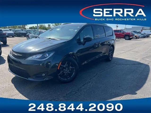 2018 Chrysler Pacifica Touring L Plus for sale in Rochester Hills, MI