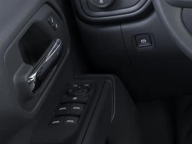 2026 GMC Sierra 2500HD Double Cab, Standard Bed, Pro, RWD