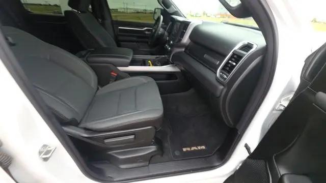 2024 Ram 1500 Big Horn Crew Cab 4x4 5'7" Box