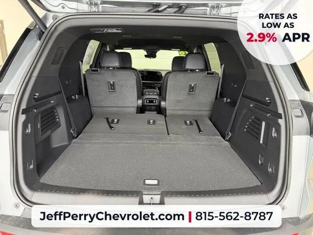 2026 Chevrolet Traverse AWD LT
