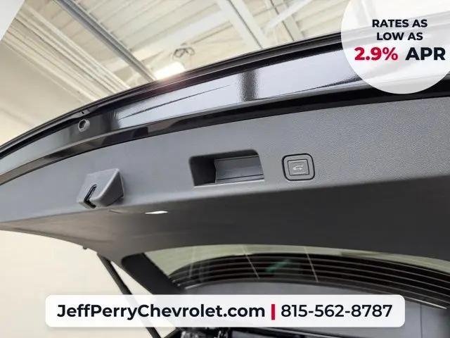 2026 Chevrolet Traverse AWD LT