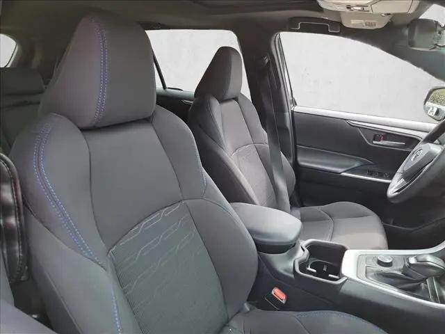 2025 Toyota RAV4 Hybrid SE