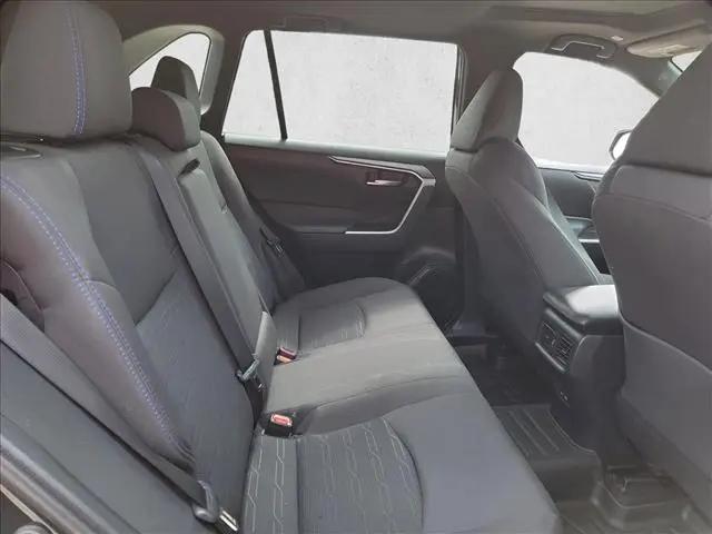 2025 Toyota RAV4 Hybrid SE