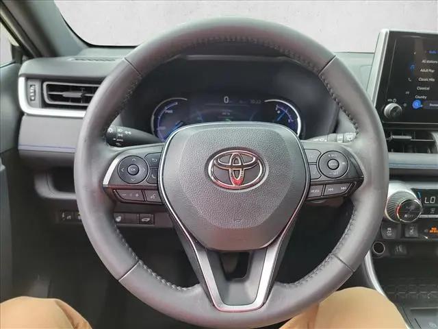 2025 Toyota RAV4 Hybrid SE