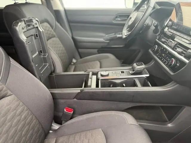 2023 Nissan Pathfinder SV 4WD