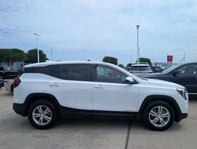 2024 GMC Terrain FWD SLE