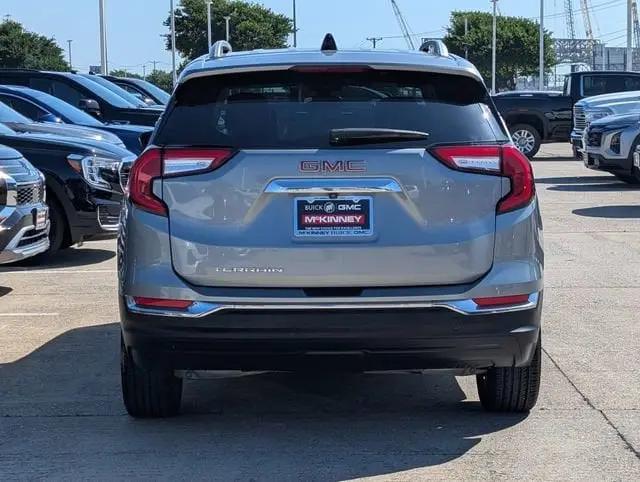 2024 GMC Terrain FWD SLT