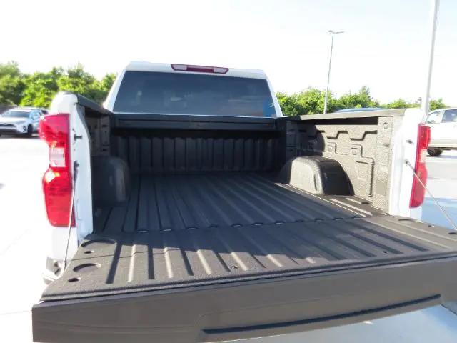 2026 Chevrolet Silverado 1500 4WD Crew Cab Short Bed WT