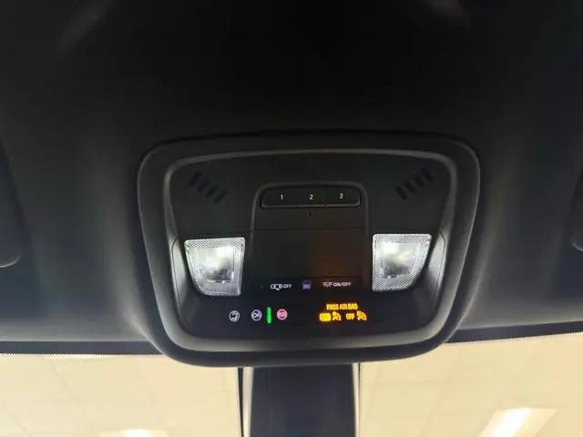 2023 Chevrolet Traverse AWD RS