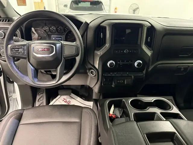 2025 GMC Sierra 2500HD 4WD Crew Cab Standard Bed Pro