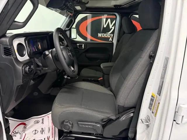 2025 Jeep Wrangler 4-Door Summit 4x4