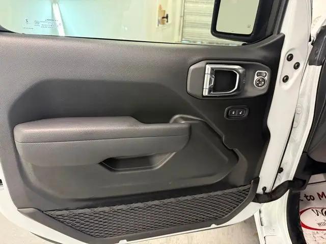 2025 Jeep Wrangler 4-Door Summit 4x4