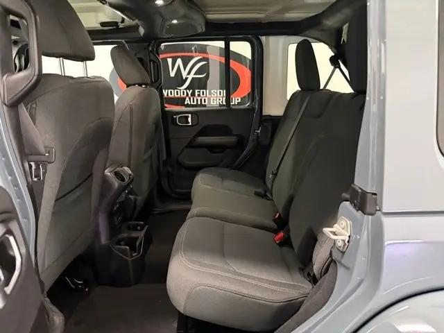 2024 Jeep Wrangler 4-Door Sahara 4x4