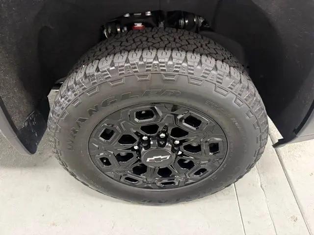 2024 Chevrolet Silverado 2500HD 4WD Crew Cab Standard Bed LT