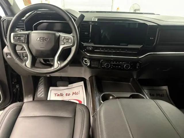 2024 Chevrolet Silverado 2500HD 4WD Crew Cab Standard Bed LT