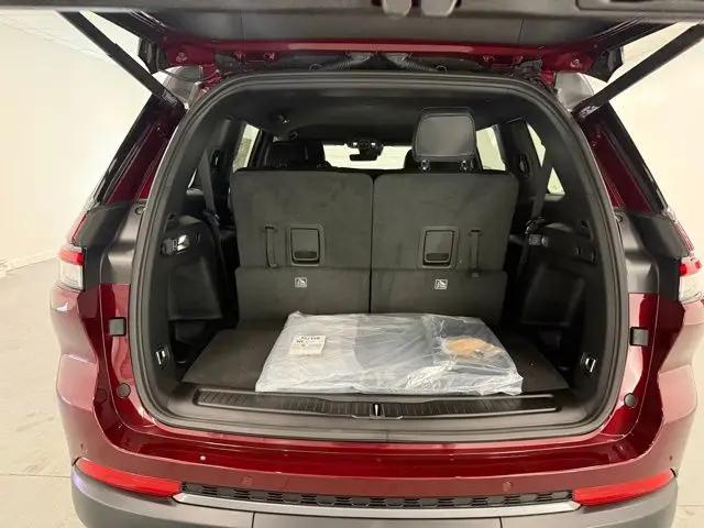 2026 Jeep Grand Cherokee L Altitude 4x4