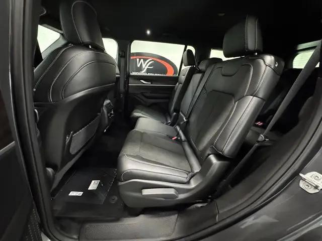 2026 Jeep Grand Cherokee L Altitude 4x2