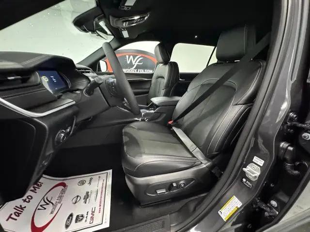 2026 Jeep Grand Cherokee L Altitude 4x2