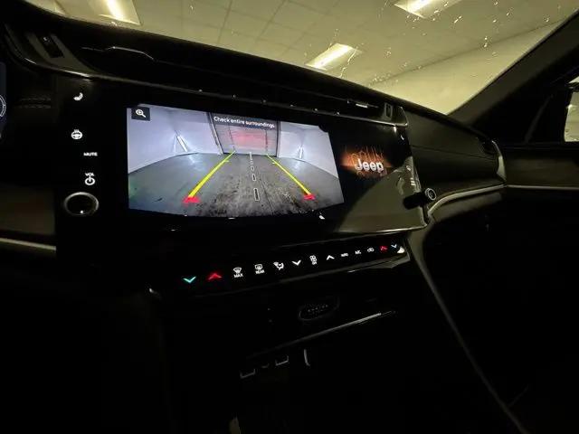 2026 Jeep Grand Cherokee L Altitude 4x2