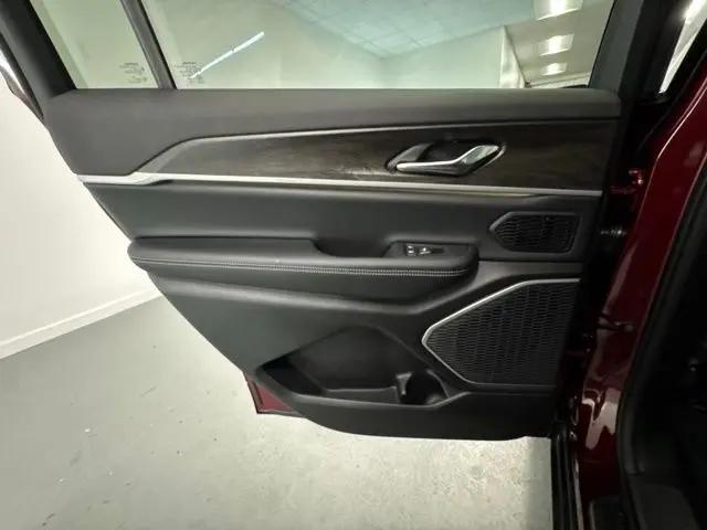 2026 Jeep Grand Cherokee L Limited 4x2