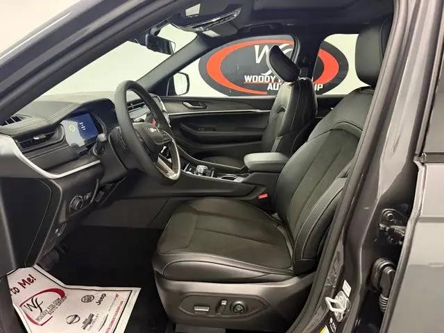2026 Jeep Grand Cherokee L Altitude 4x4